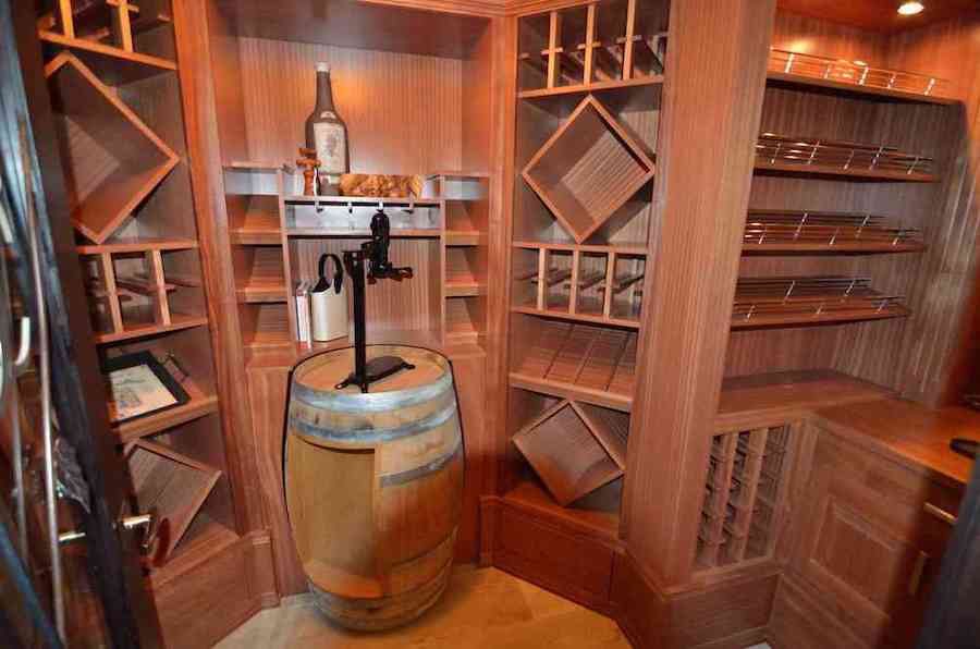 wine room wood